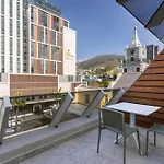 Barracks 414: City Centre Aprt With Balcony